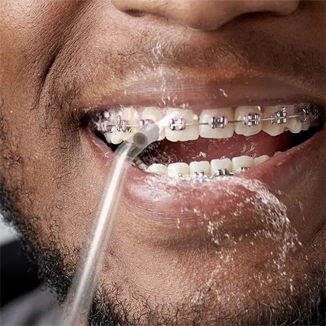 Ідеально підходить для чищення брекетів